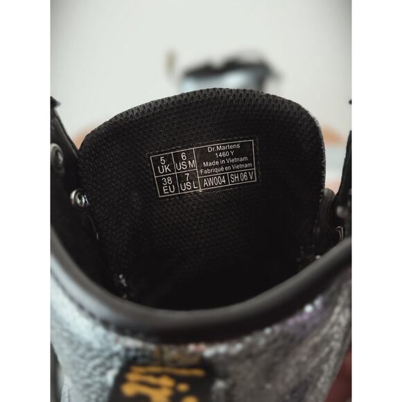 Dr. Martens Unisex 1460 Silver Metallic Boot US Mens 6 US Womens 7 #0018 - Picture 8 of 8